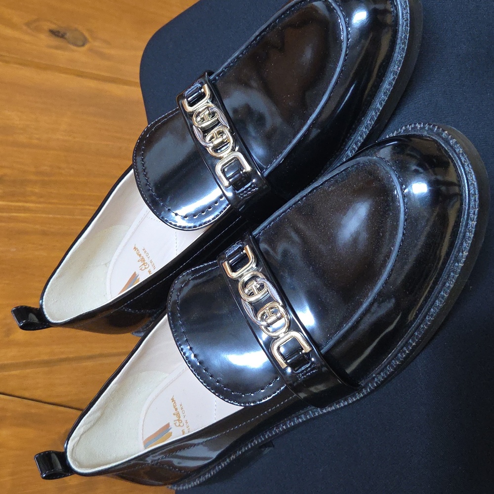 Sam Edelman Christy Black and Gold Loafers Size 11